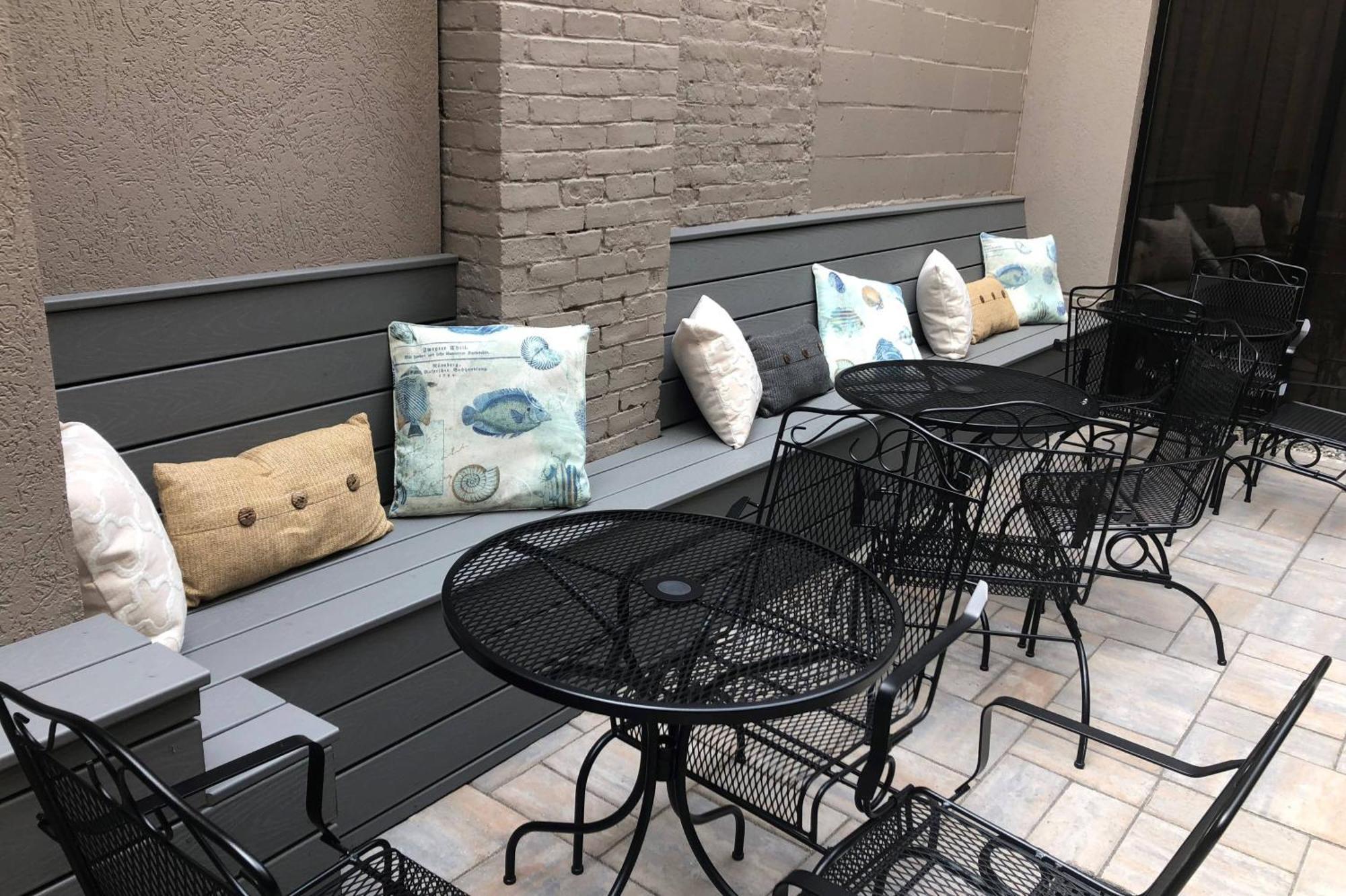 Courtyard Waterbury Downtown Hotel Exterior foto
