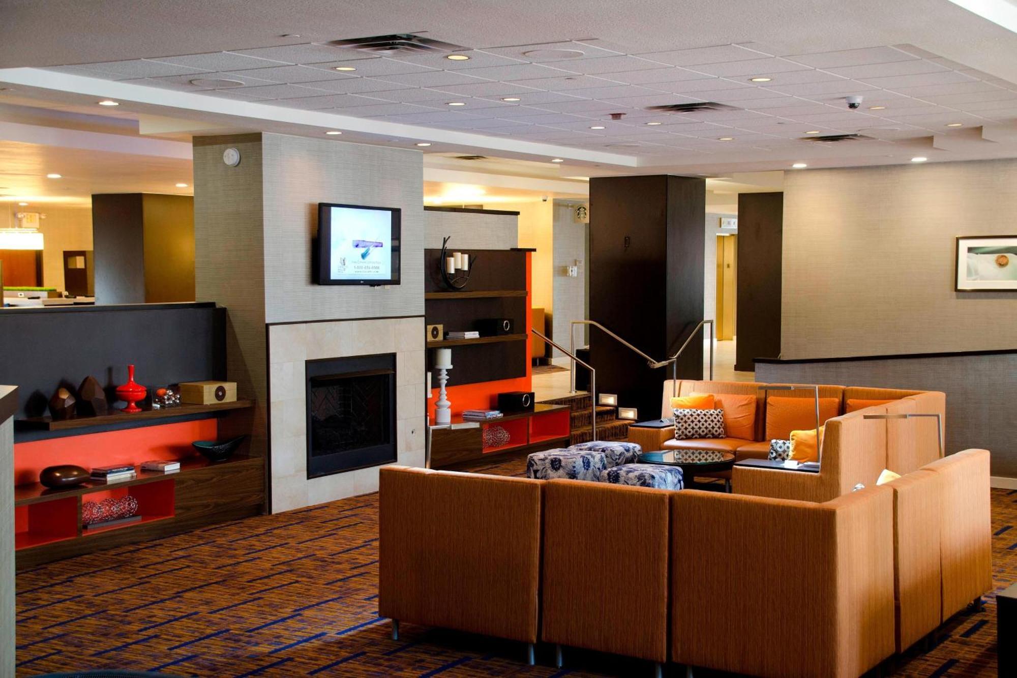 Courtyard Waterbury Downtown Hotel Exterior foto