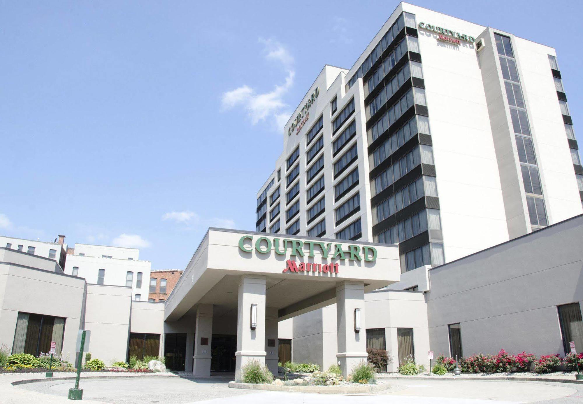 Courtyard Waterbury Downtown Hotel Exterior foto
